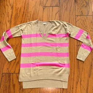Fun colors! XS Gap vneck sweater- lightweight and cute